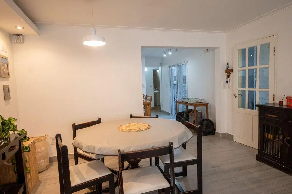 CASA DE 3 DORM. QUINCHO Y COCHERA EN VENTA 5