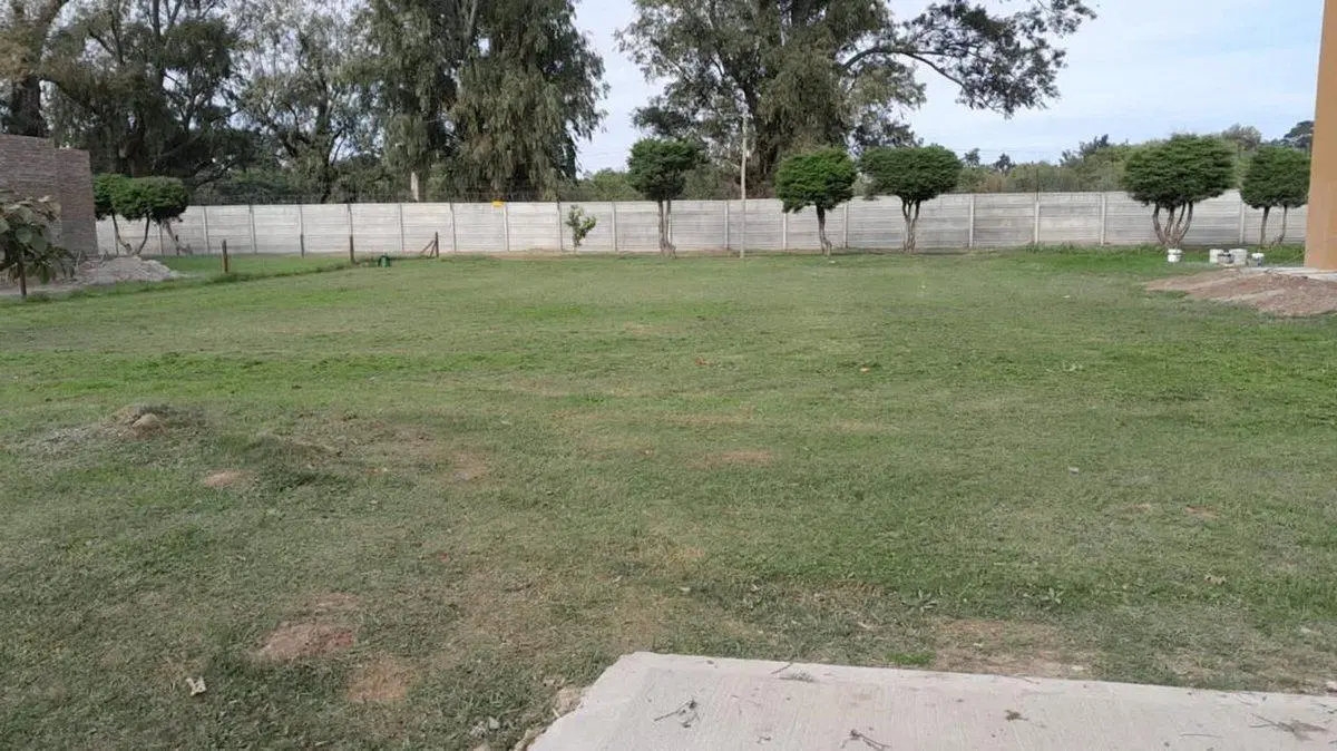 TERRENO EN VENTA EN LOS MOLINOS CON MEJORAS! 4