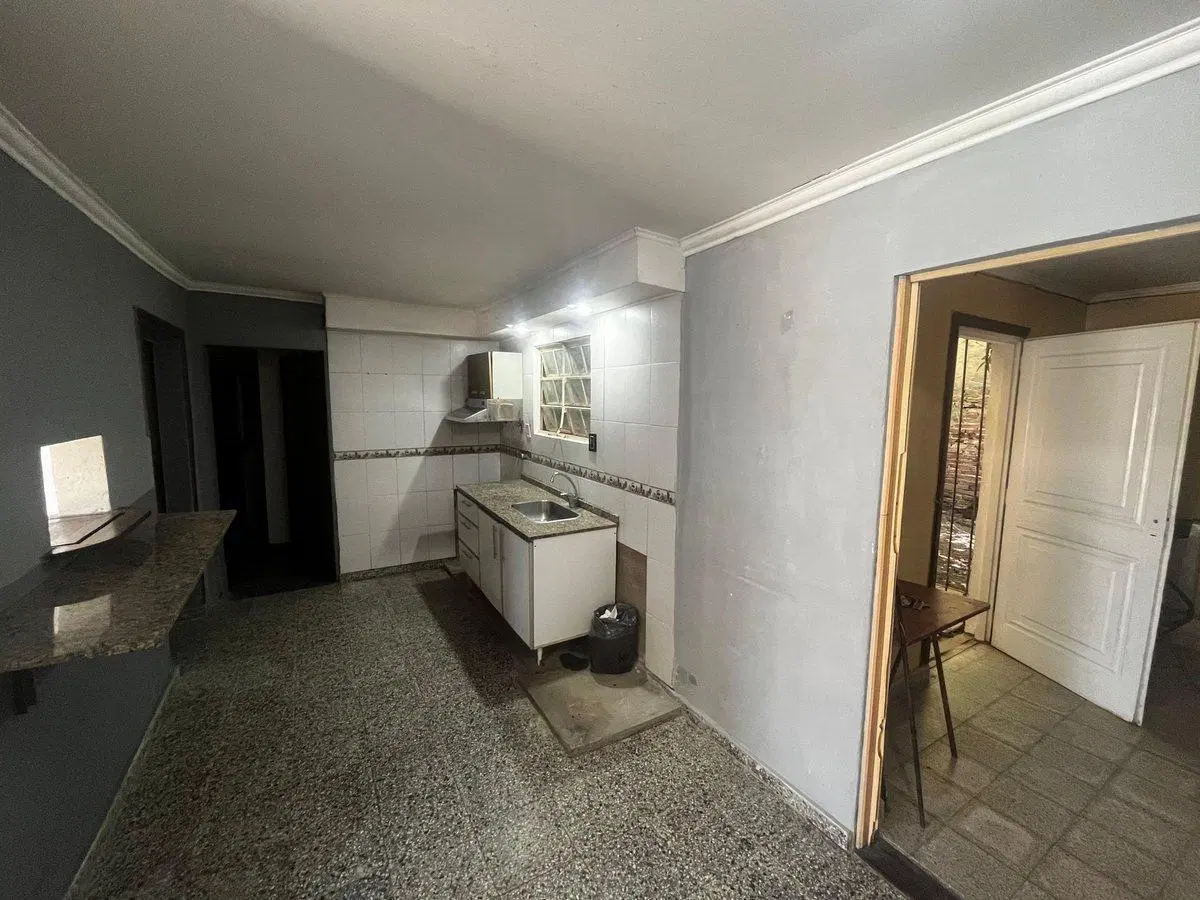 SE VENDE CASA 2 DORM Y PATIO NORTE DE SANTA FE 2