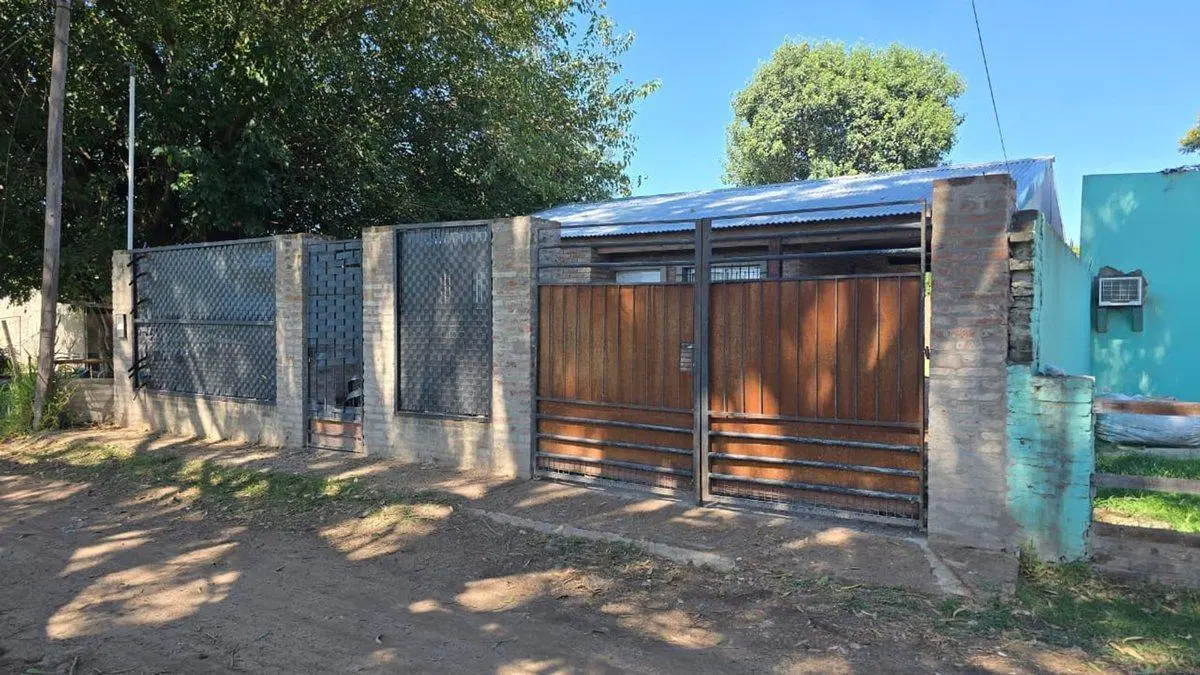 Venta de casa en Cabaña Leiva con patio 4