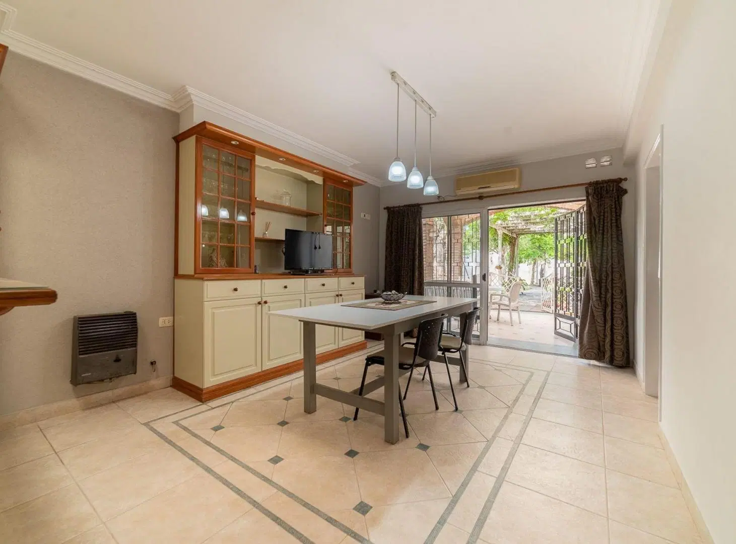 Se vende casa de categoria en Santo Tome 5