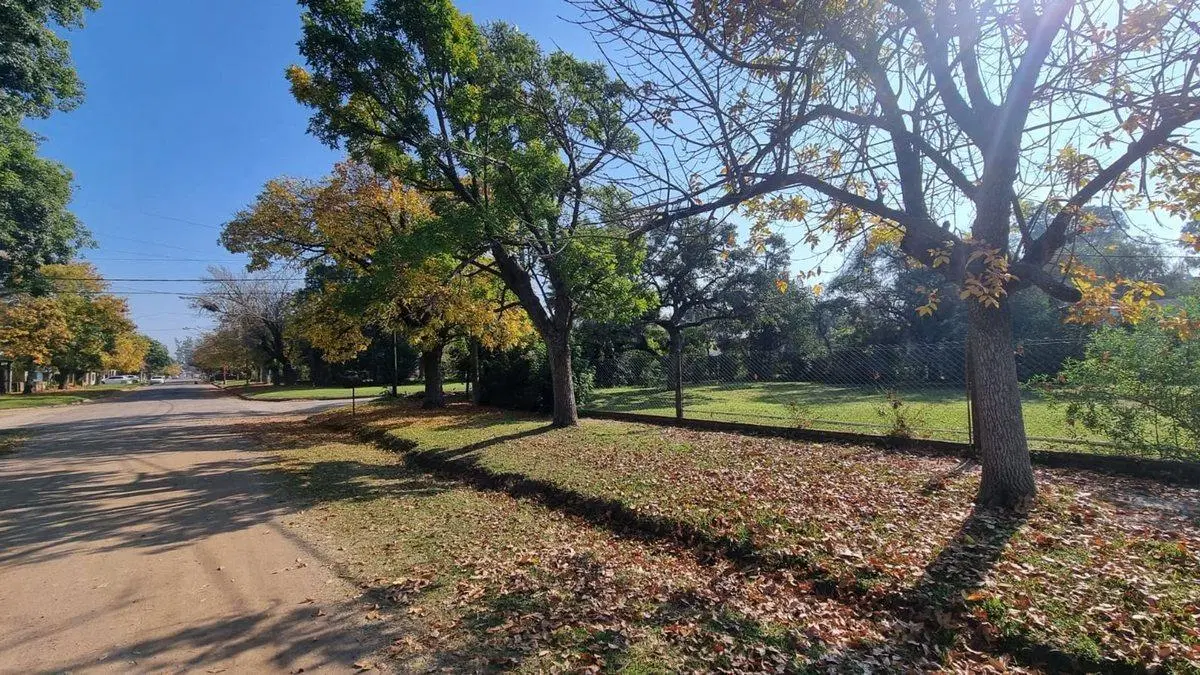 VENTA TERRENO CON EXCELENTE UBICACION SAUCE VIEJO 2