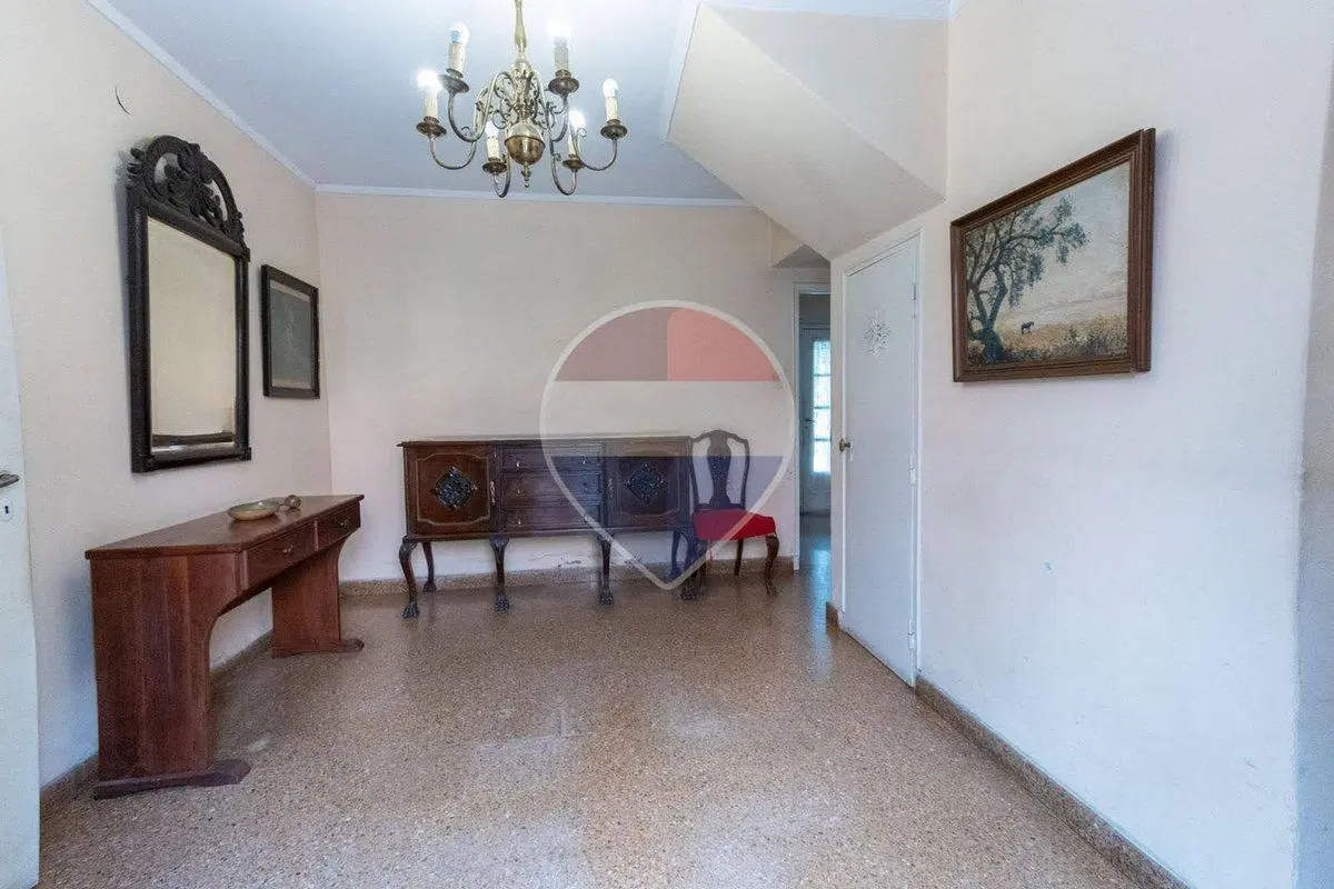 Casa en venta 3 dorm, patio y cochera en B°Constit 3