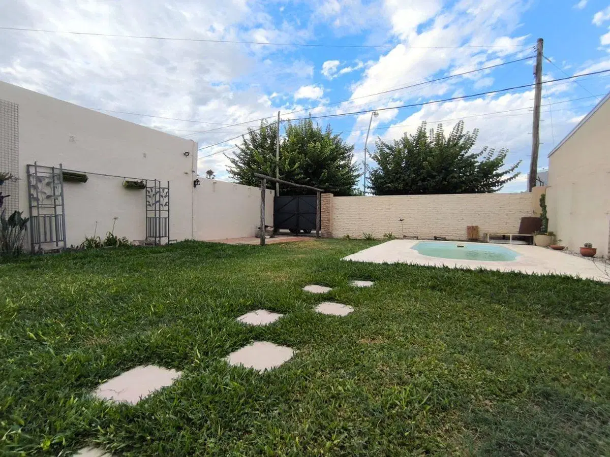 Se vende casa en Santo tome 5
