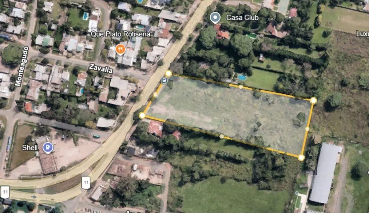 Terreno 12.672 m² – Av. Luján y Richieri 2