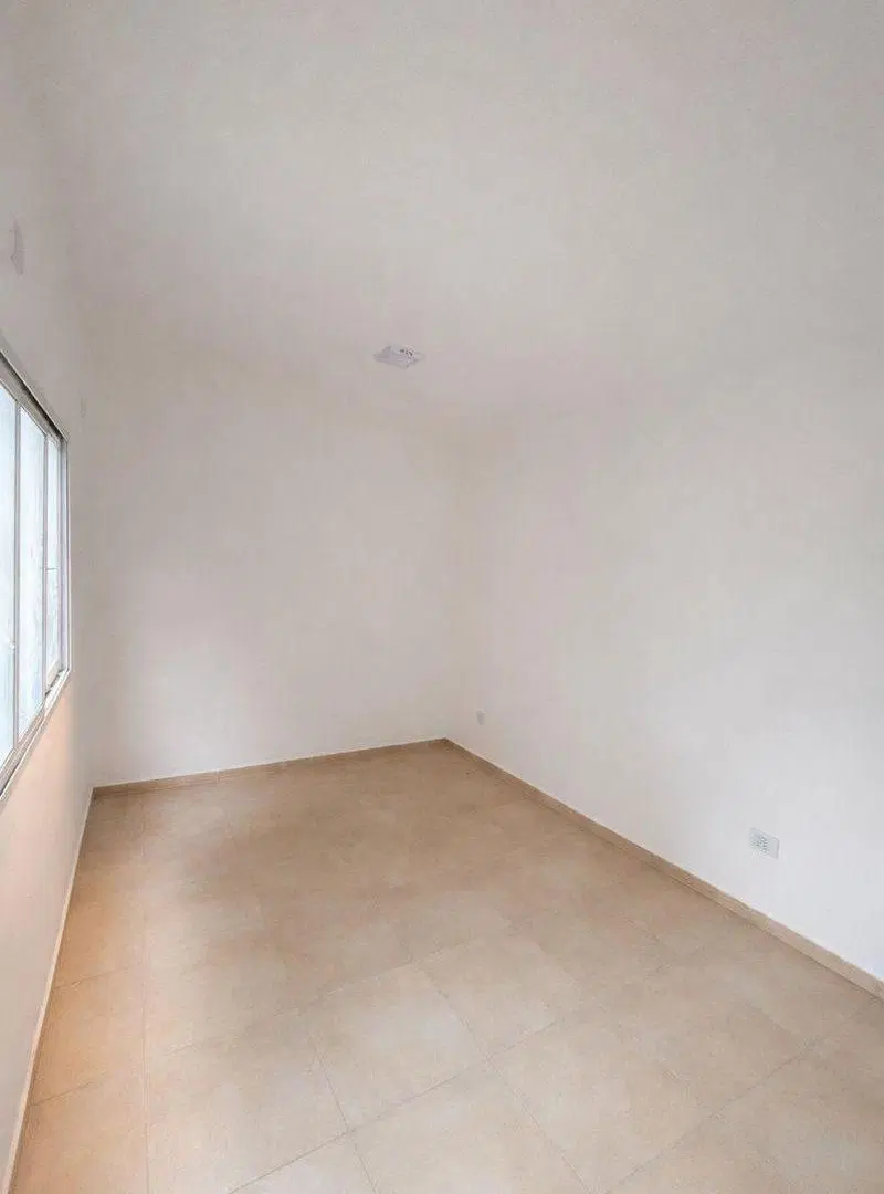 DPTO EN 1 DORM PB CON PATIO EN VENTA b°sgto Cabral 4