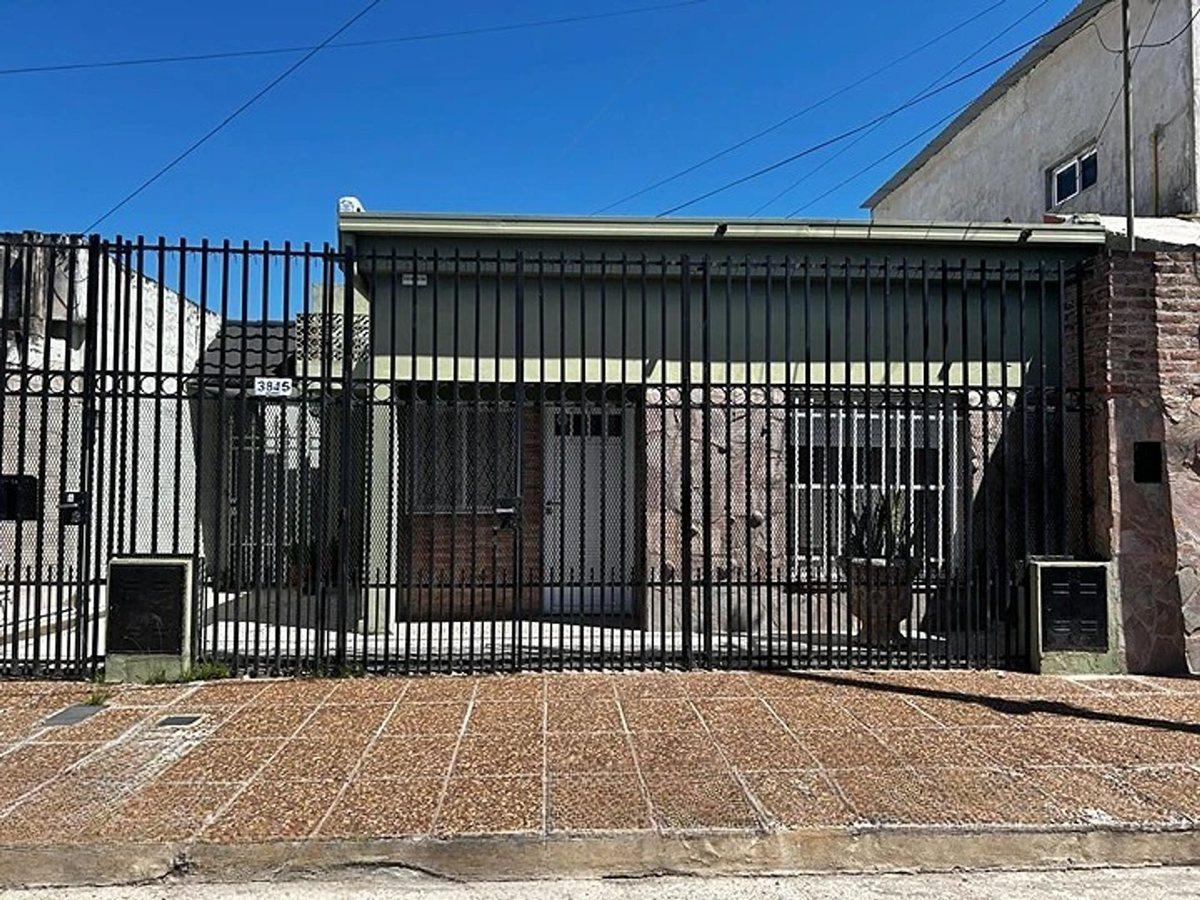 Uruguay 3845 - Santa Fe