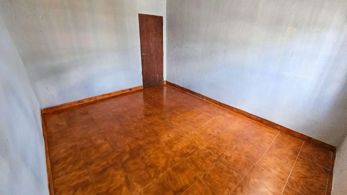 Se vende CASA + LOCAL + GRAN TERRENO - RICHIERI 5