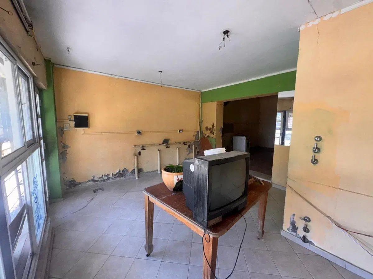 CASA EN CANDIOTI A REFACCIONAR 2