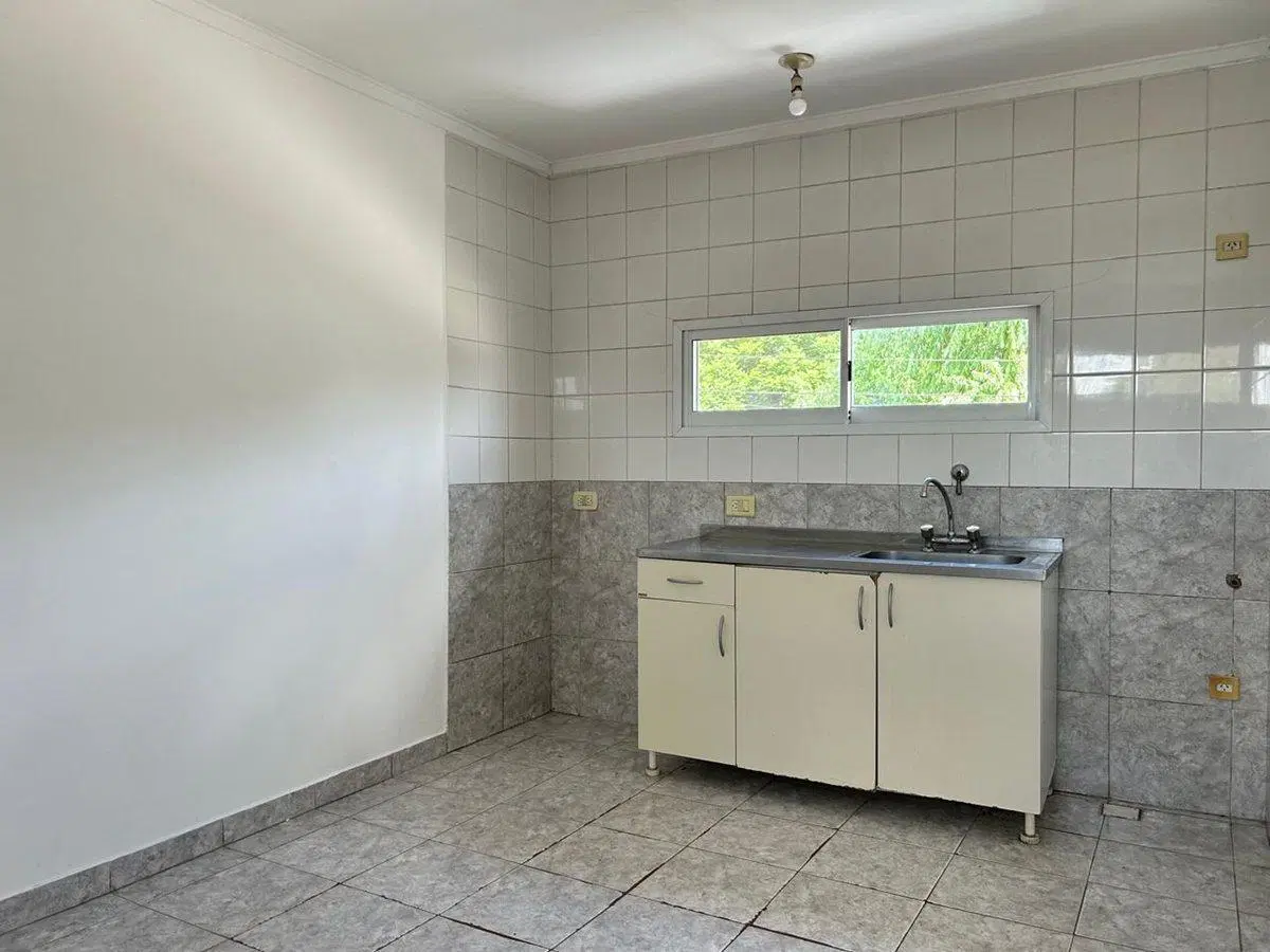 Se alquila - Dpto 1 Dormitorio - Santo Tomé 2