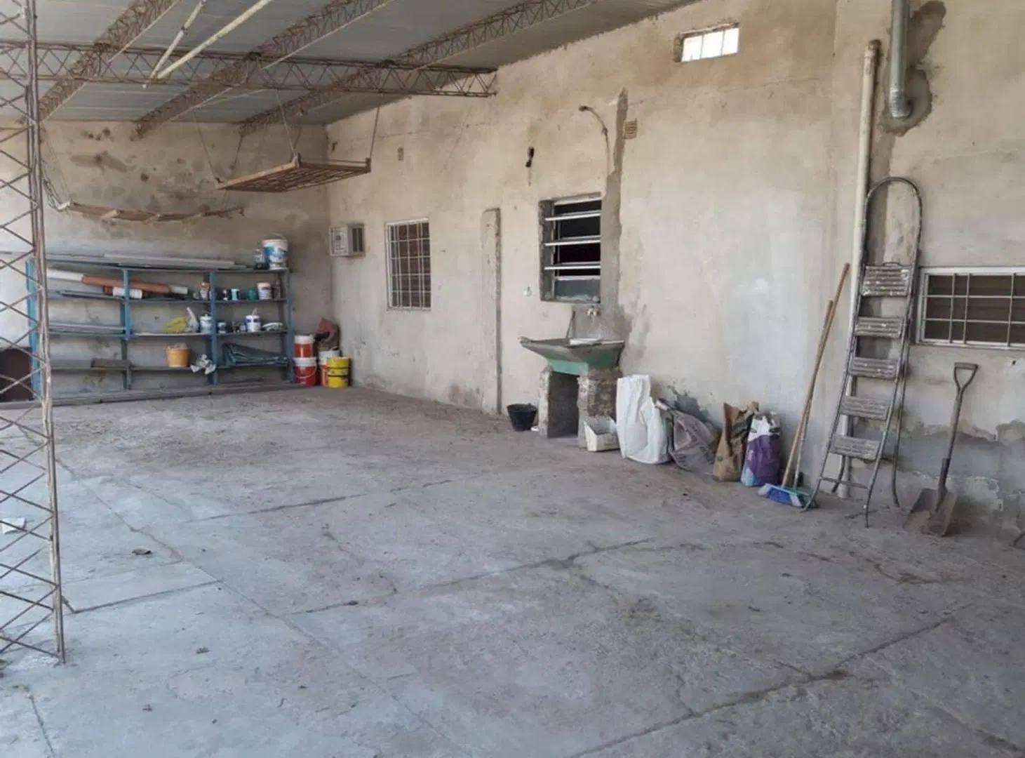SE ALQUILA CASA 3 DORM EN SANTO TOME 4