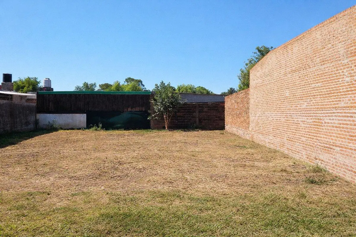 SE VENDE LOTE EN RECREO 3