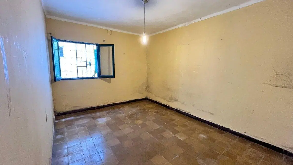 SE VENDEN 2 DPTOS INTERNOS A REFACCIONAR 3