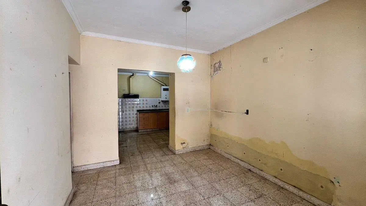 SE VENDEN 2 DPTOS INTERNOS A REFACCIONAR 5