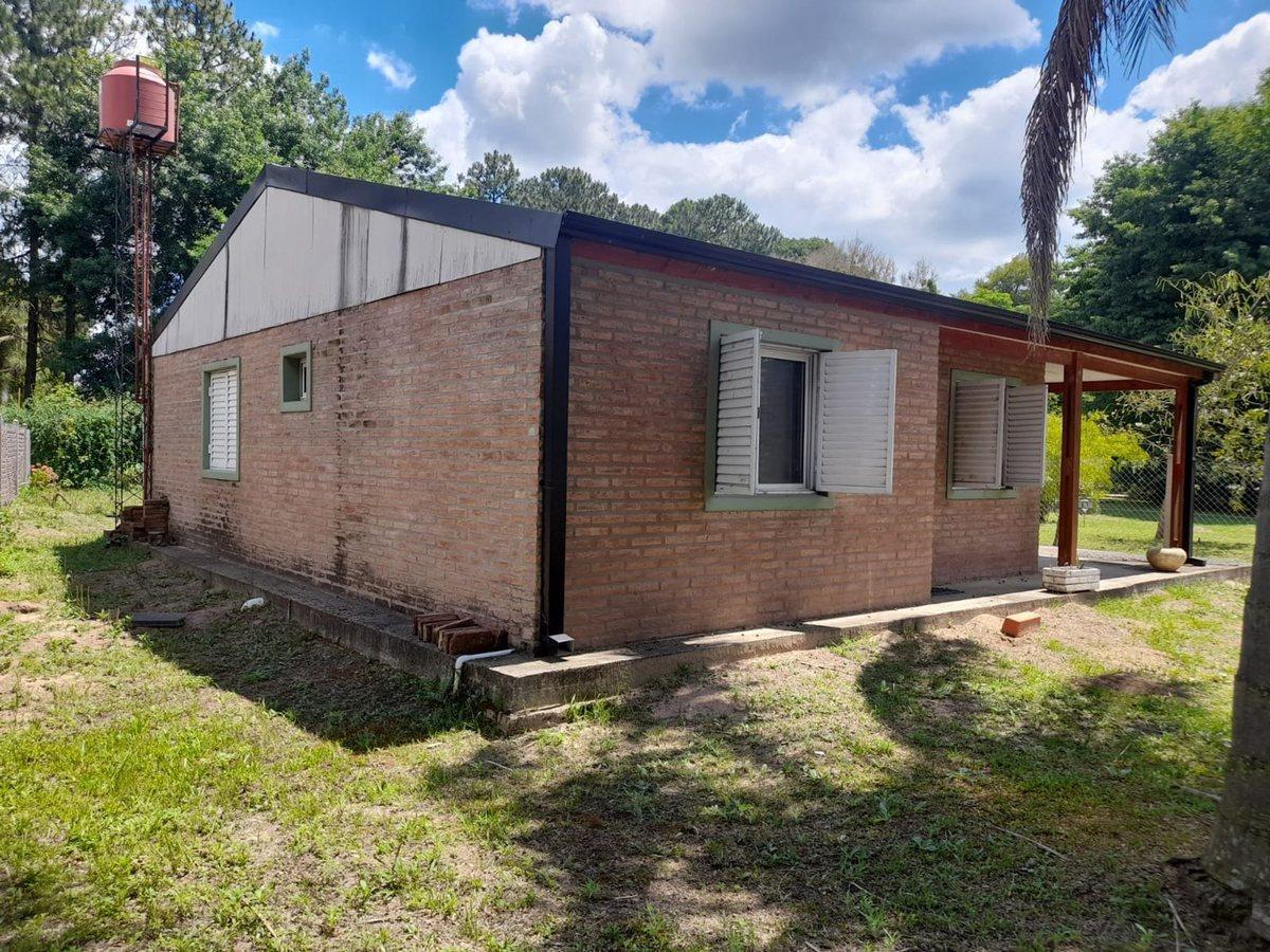 VENTA CASA A TERMINAR EN ARROYO LEYES A MTS RUTA
