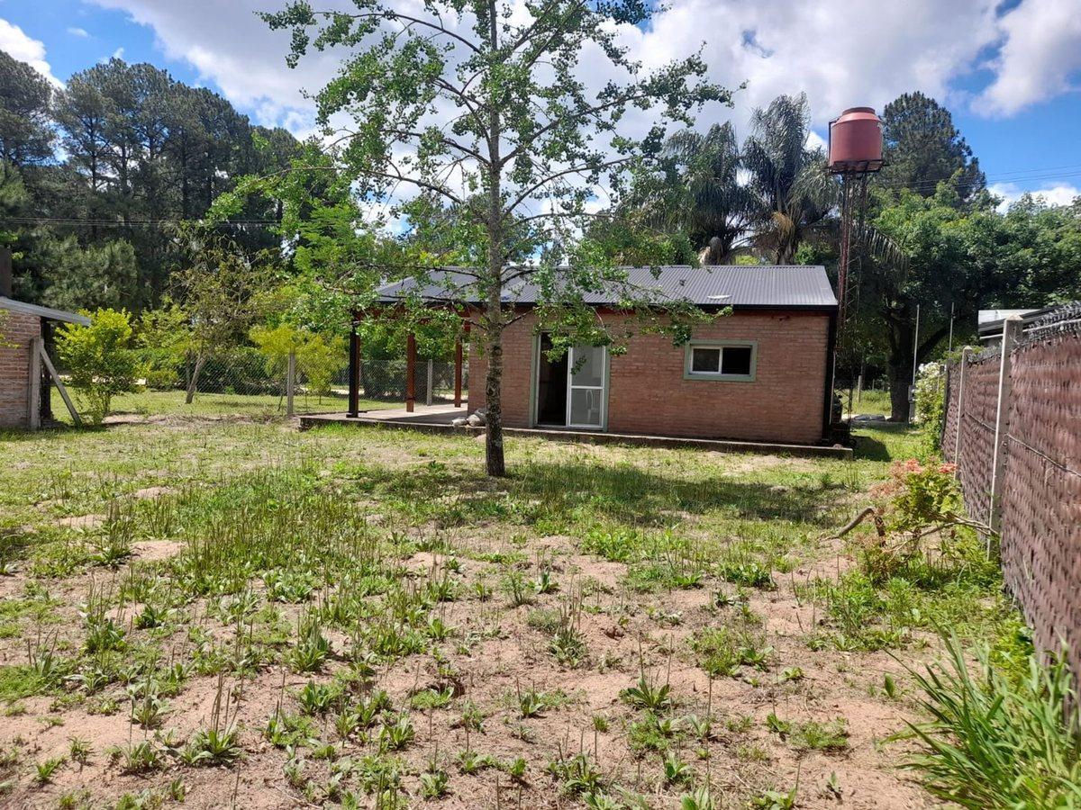 VENTA CASA A TERMINAR EN ARROYO LEYES A MTS RUTA