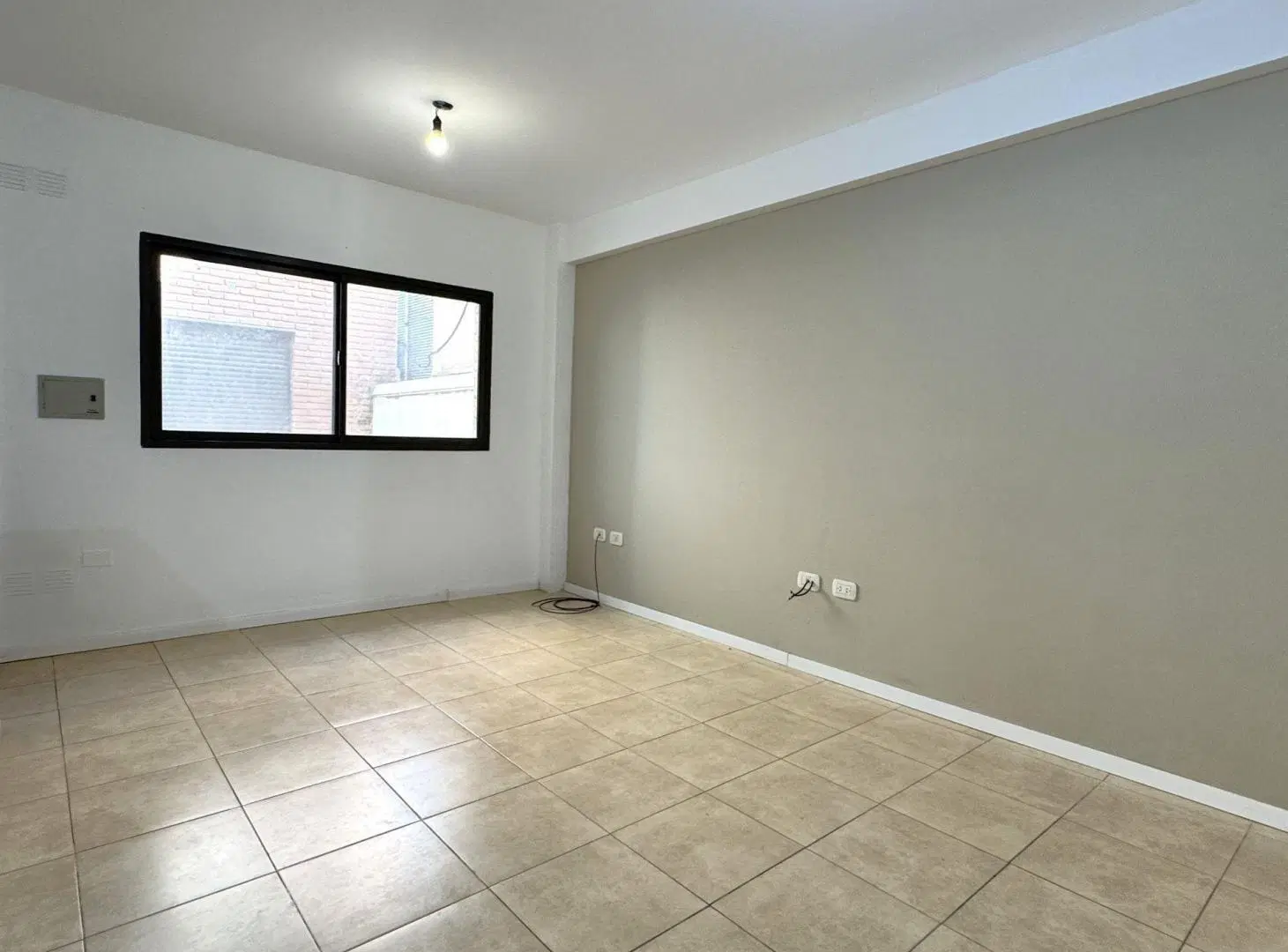 VENTA DEPARTAMENTO 2 DORMITORIOS BARRIO CANDIOTI 4