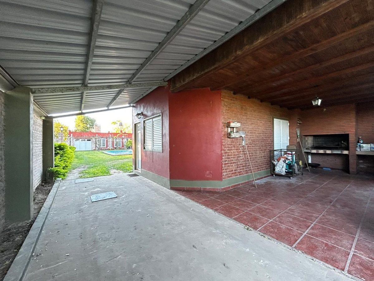 CASA EN AROCENA