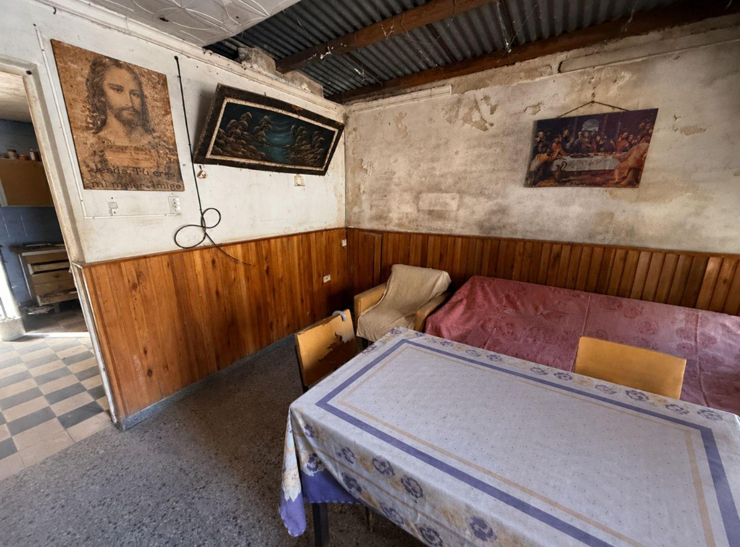 CASA EN VENTA A REFACCIONAR CON 420M2 DE TERRENO!