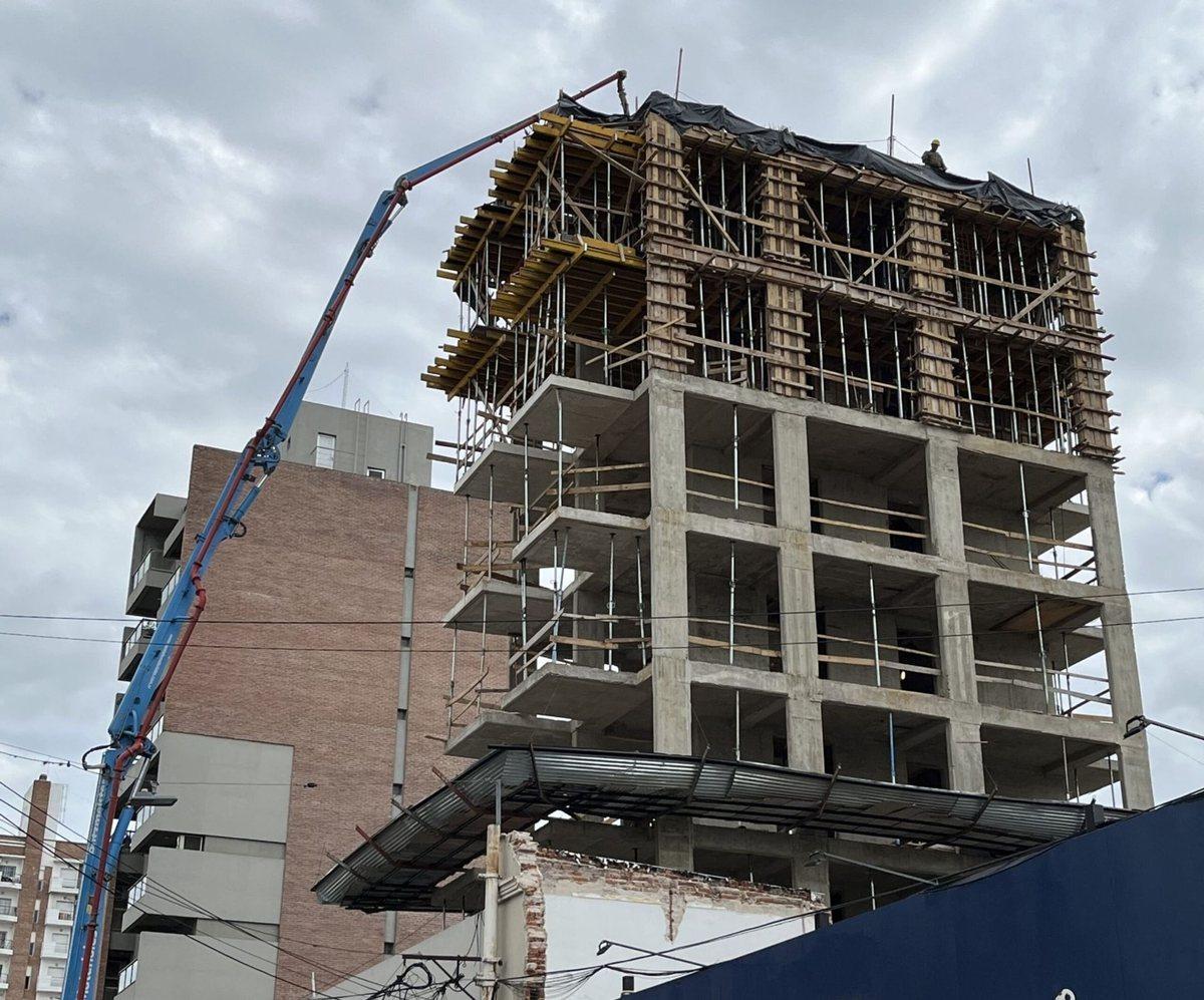 VENTA DEPTO 1 DORM EN POZO CONSTITUYENTES STA FE
