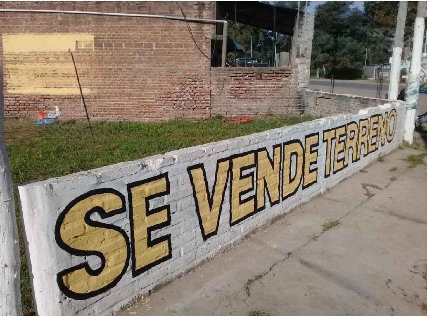 SE VENDE LOTE SOBRE RUTA 11 3