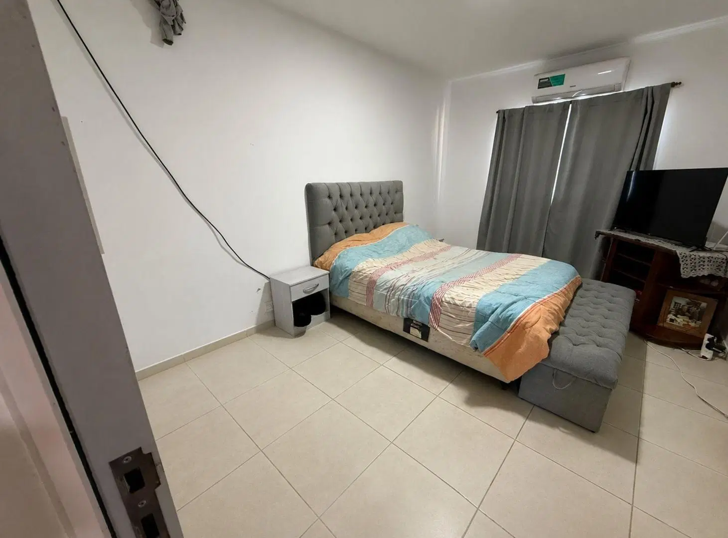 SE VENDE CASA EN CALLE MAIPU 3190 DE 2 DORM Y COCH 4