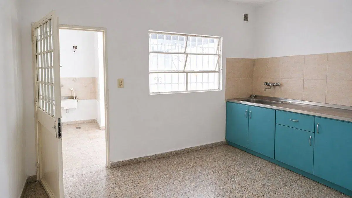 BARRIO SUR | Lote 179m² | 2 Casas Independientes 4