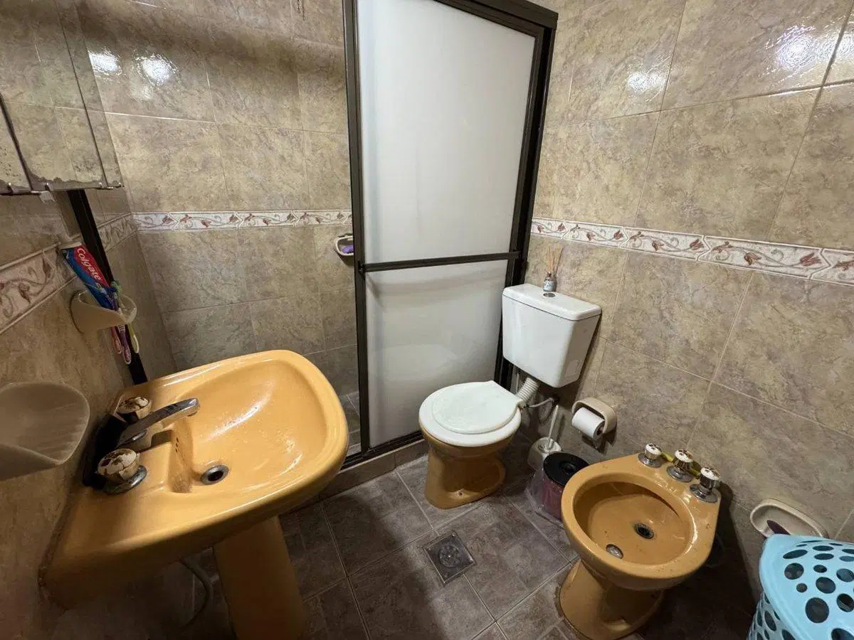 SE VENDE CASA 2 DORMITORIOS EN SANTO TOME 3