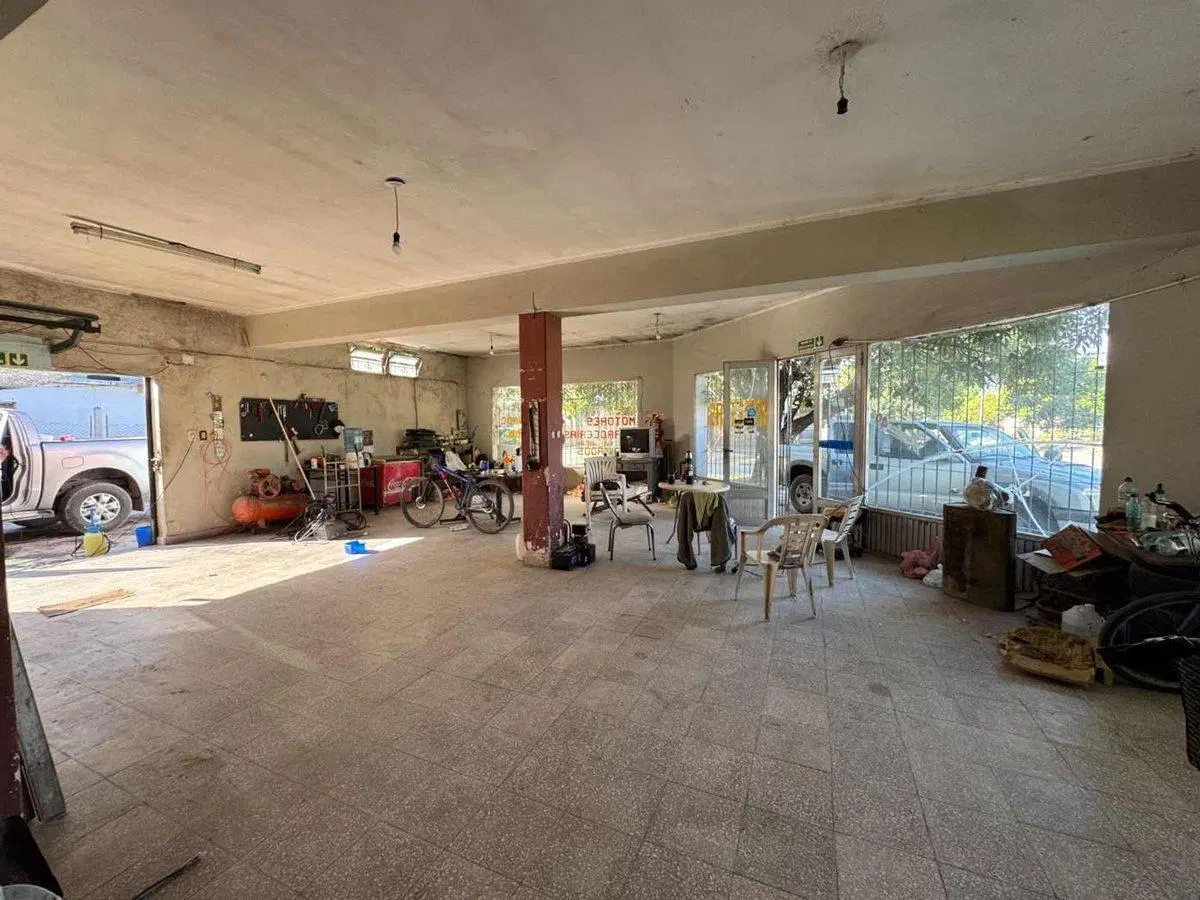 SE VENDE LOCAL COMERCIAL EN SANTO TOME 3
