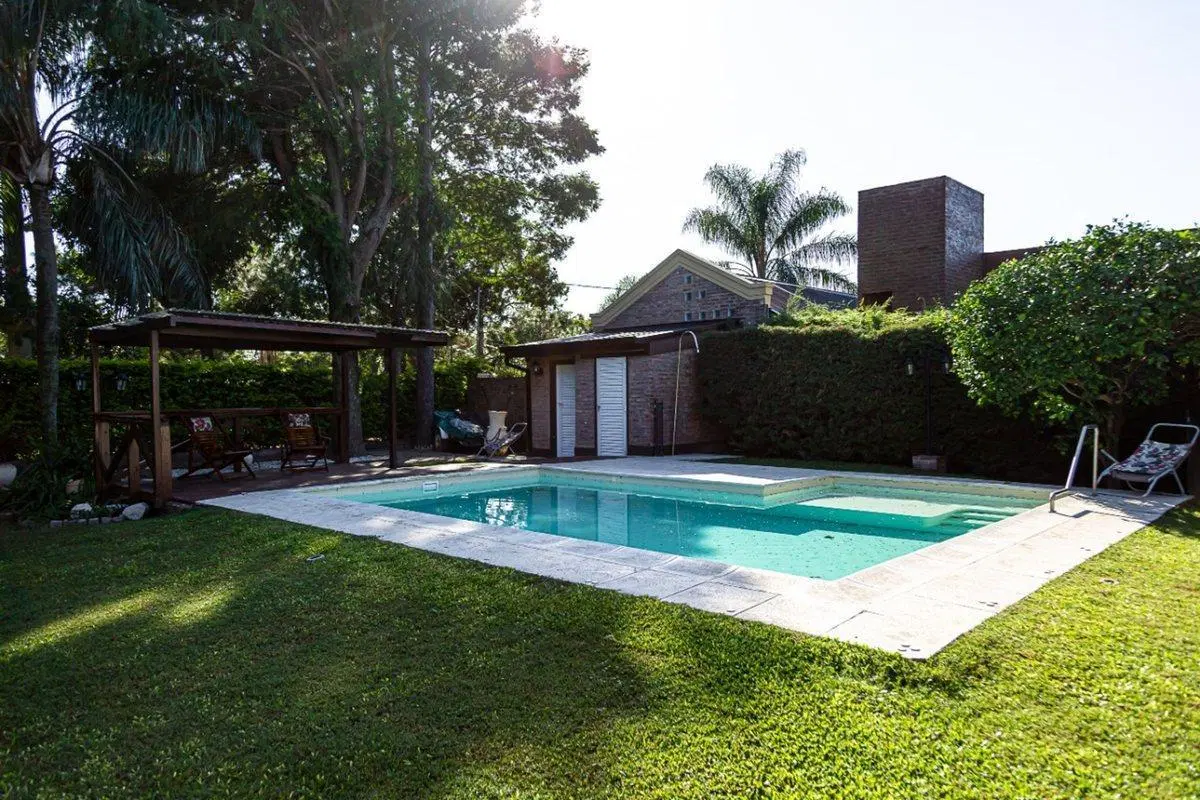 VENTA COMPLEJO DE DUPLEX - COLASTINÉ NORTE 2