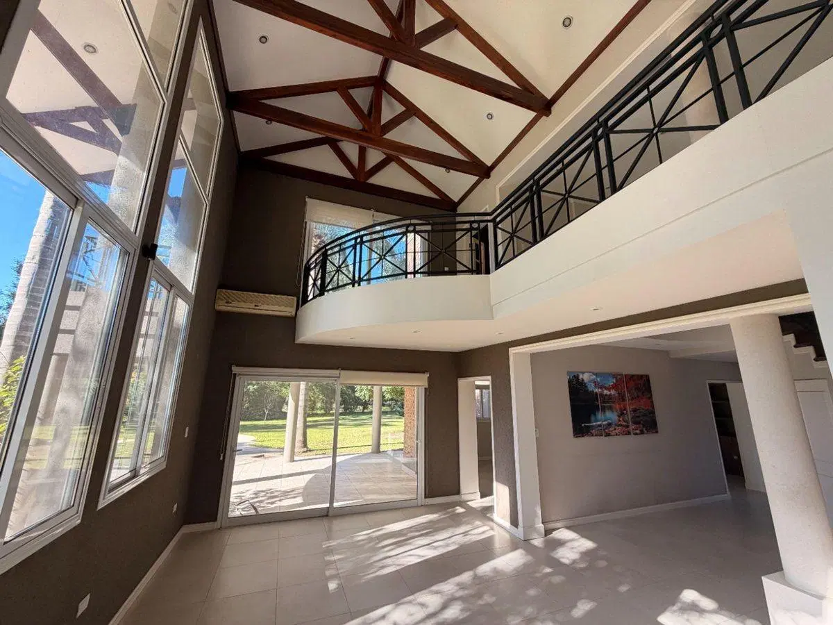Venta - Casa en Country El Paso 5