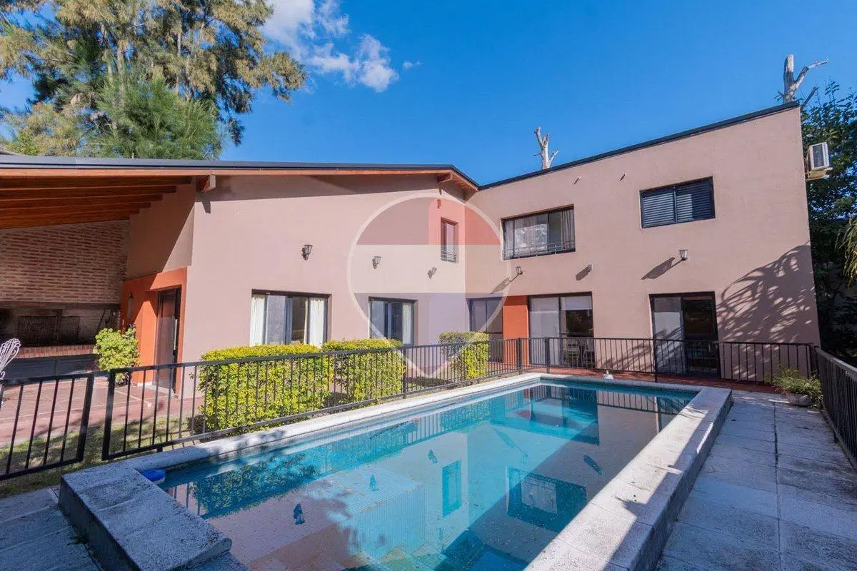 Casa Quinta en venta en Club Náutico Ubajay 2