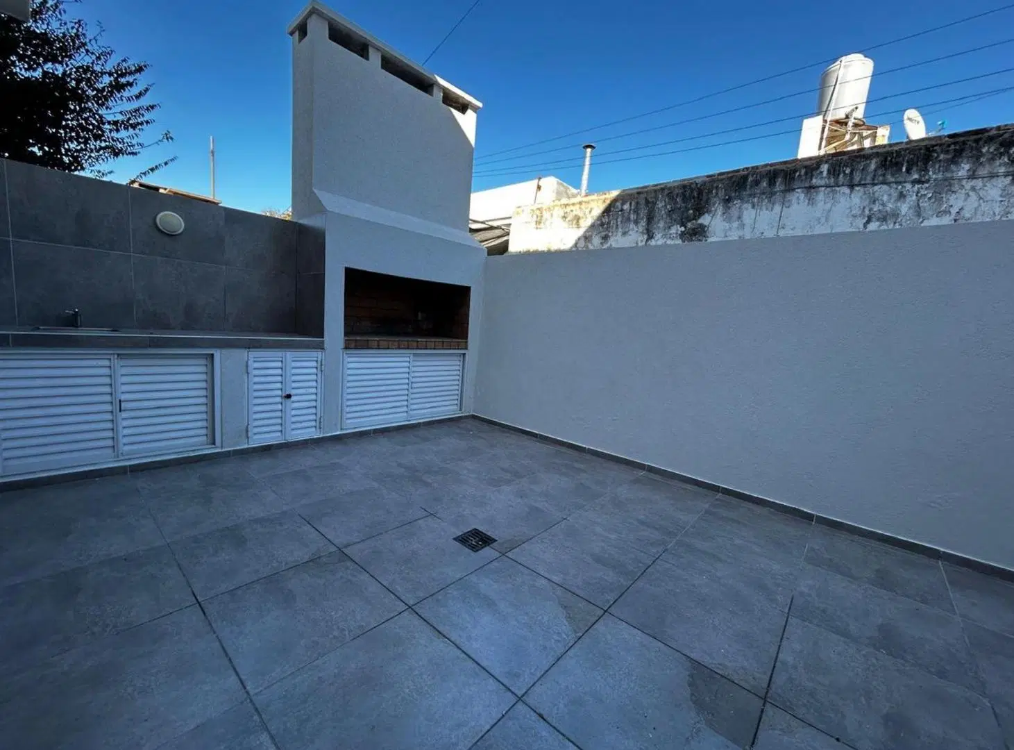 Se vende casa en Santo Tomé 2