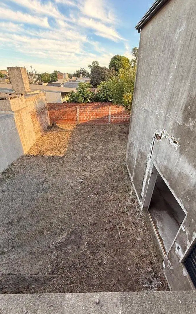 Se vende casa en construcción en Santo Tomé 8