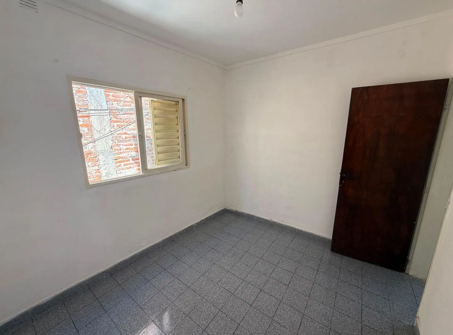 DEPARTAMENTO DE 2 DORMITORIOS, BARRIO ROMA 4
