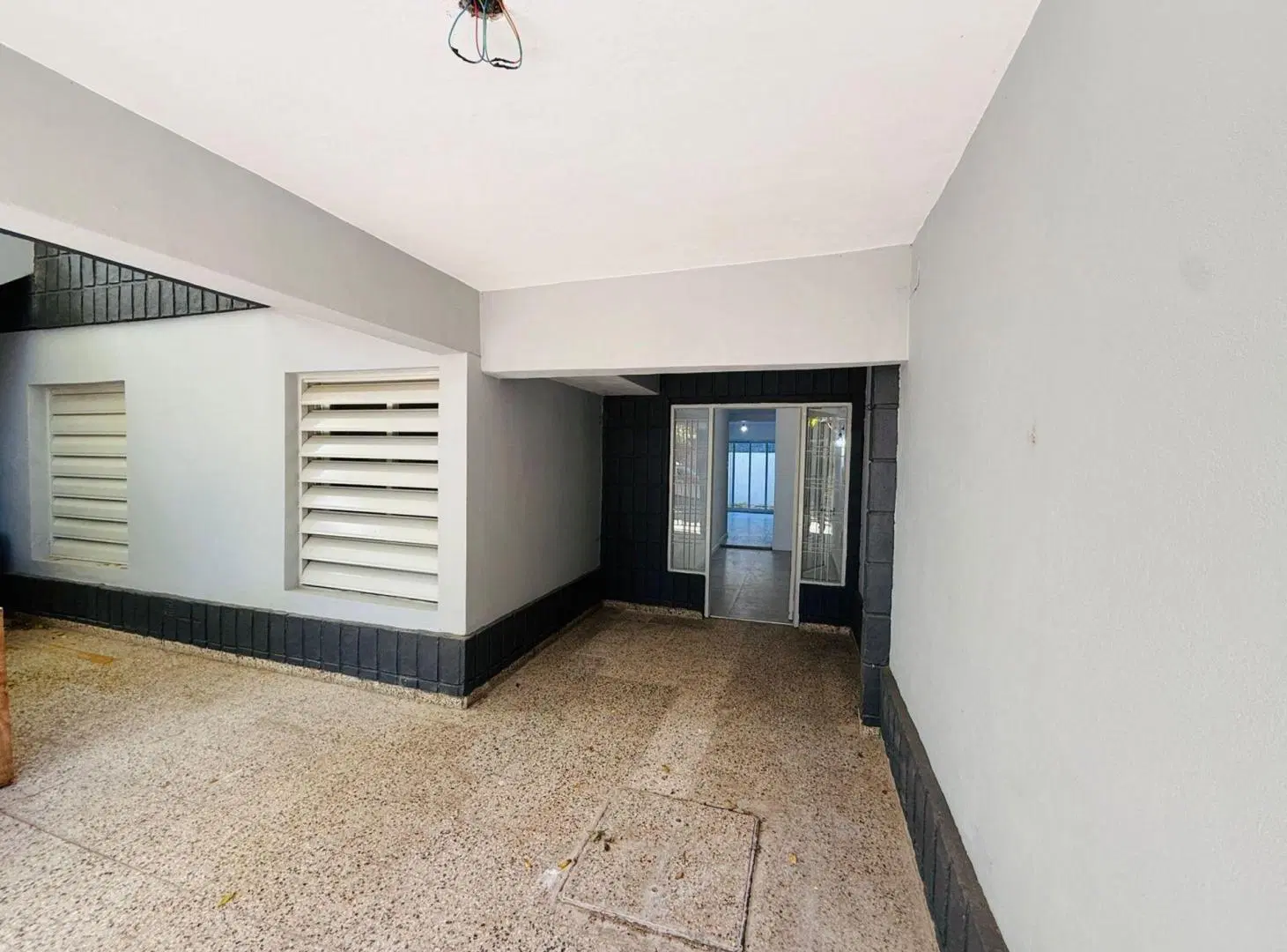 CASA EN PLANTA BAJA, 2 DORMITORIOS Y COCHERA 3
