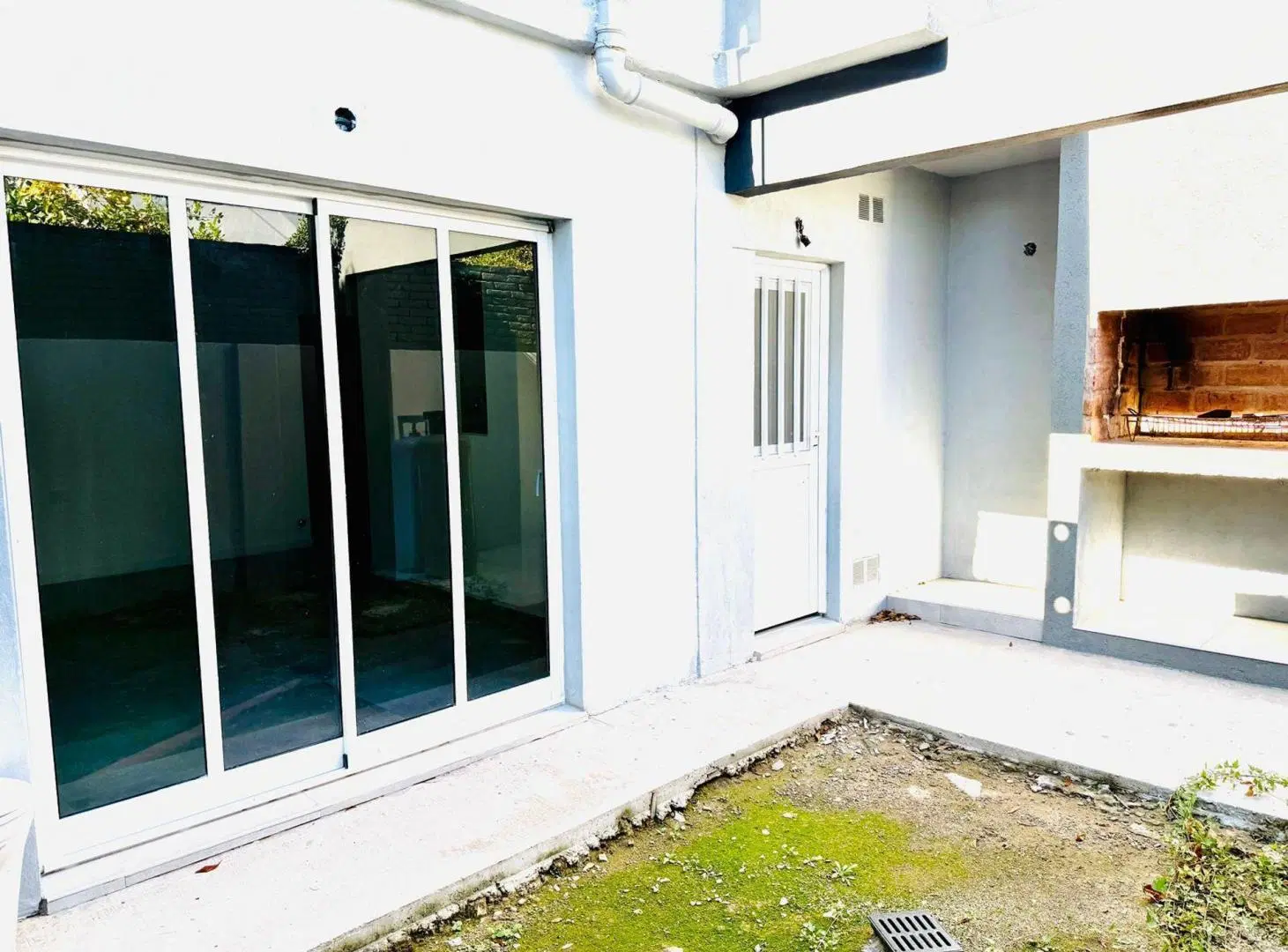CASA EN PLANTA BAJA, 2 DORMITORIOS Y COCHERA 8