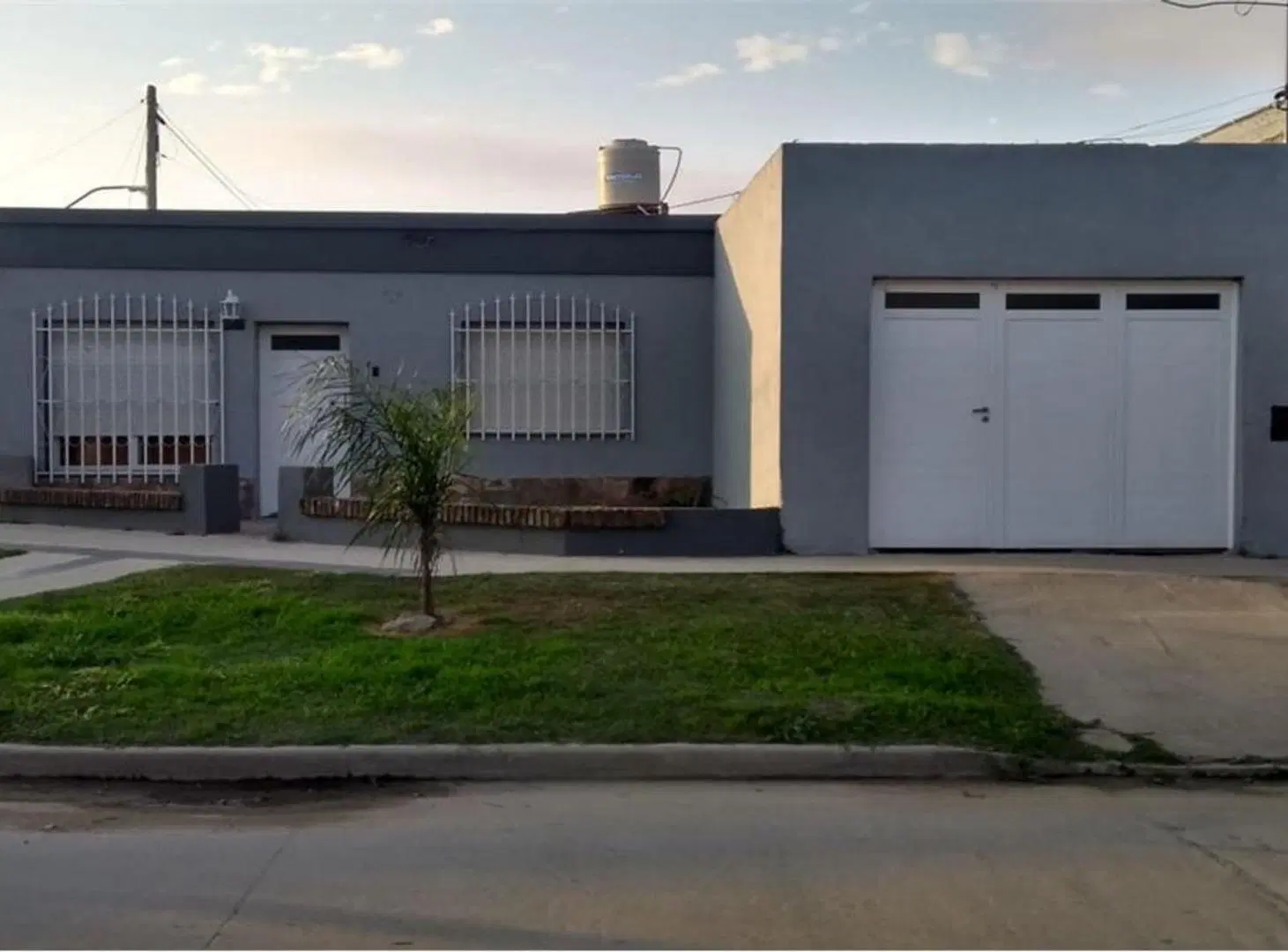 SE ALQUILA - J J PASO 4048 Bº CHALET 3