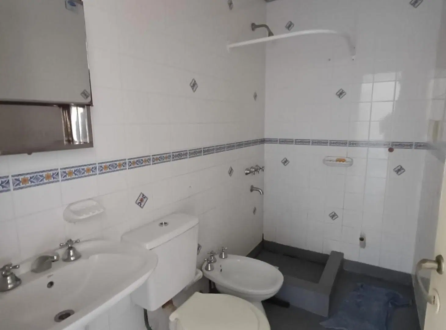 Se Alquila departamento de 1 Dormitorio zona Sur 3