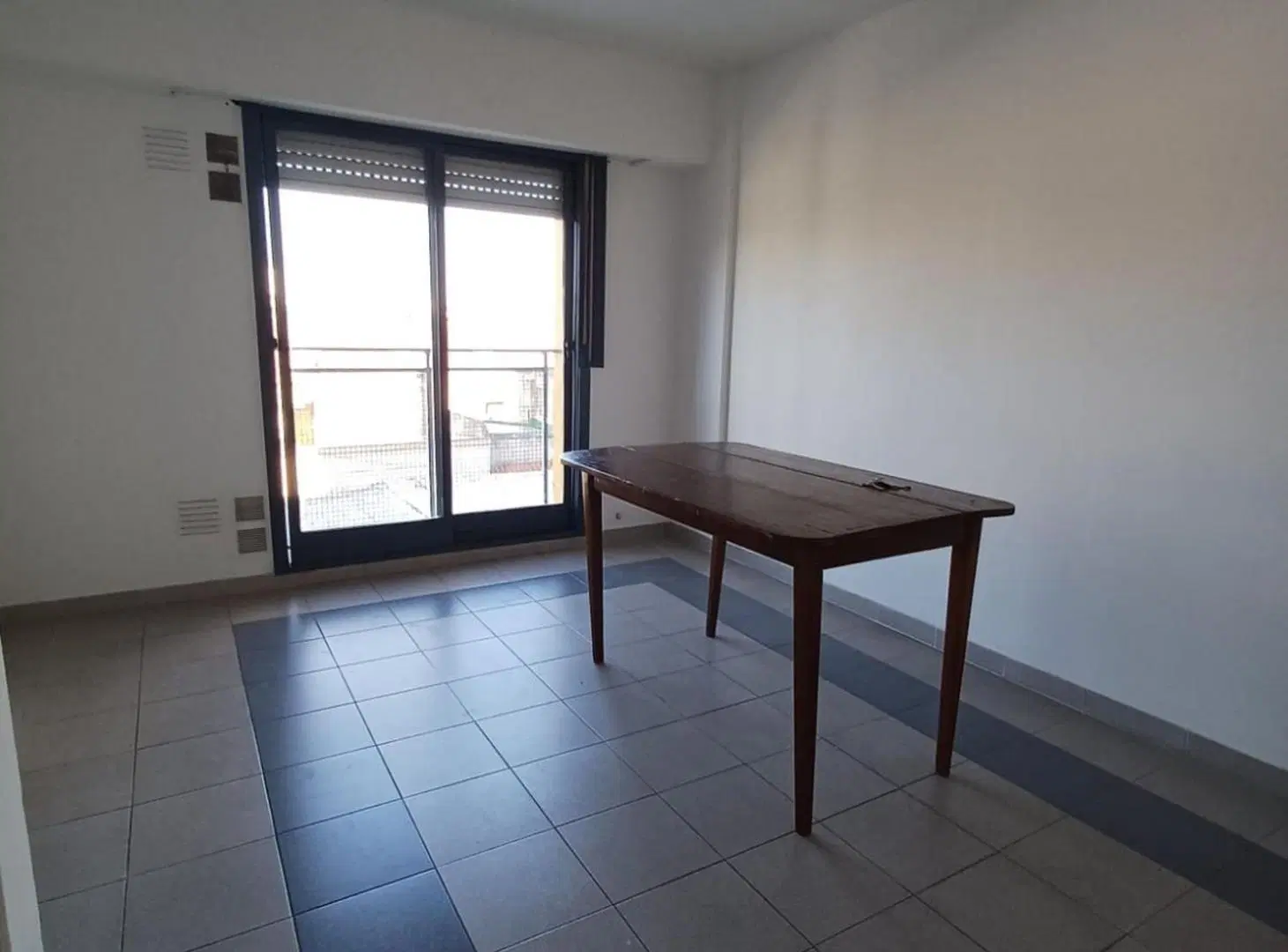 Se Alquila departamento de 1 Dormitorio zona Sur 5