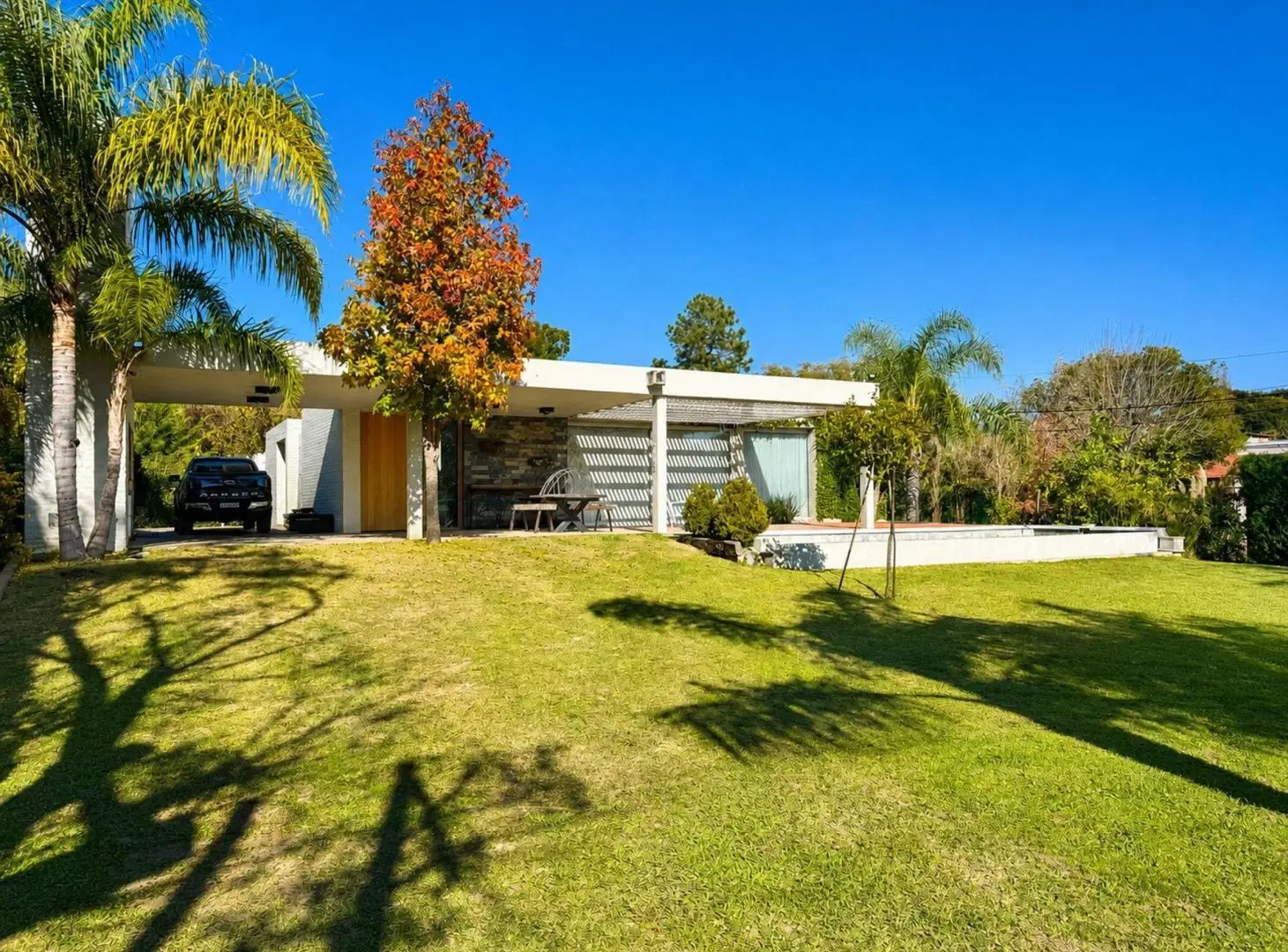 SE VENDE CASA PREMIUM EN COLASTINE 5