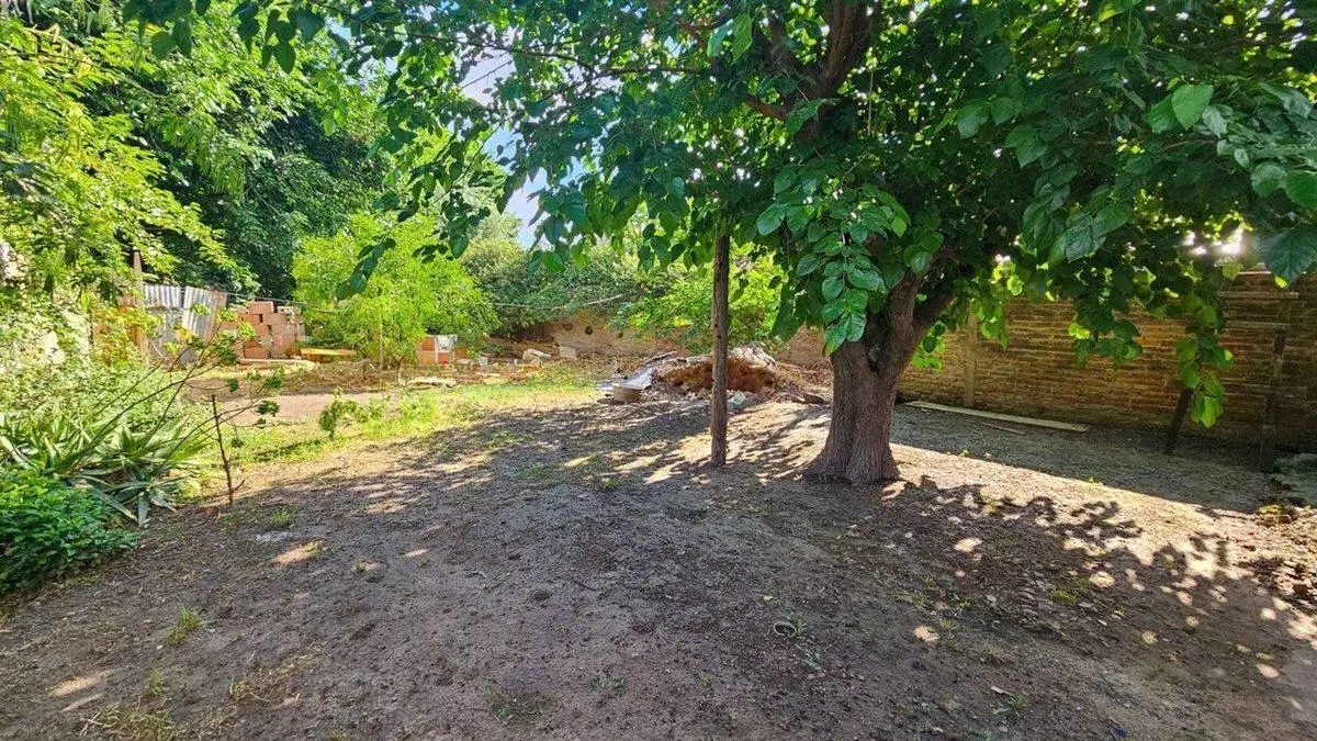 Se vende CASA + LOCAL + GRAN TERRENO - RICHIERI 5