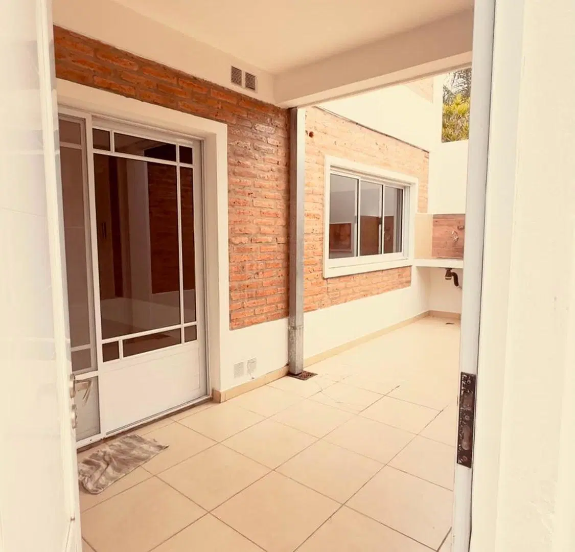Se alquila departamento 1 dormitorio mas cochera 1