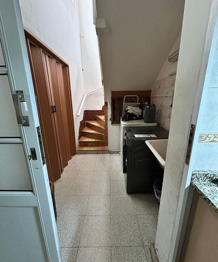 Foto de CASA EN VENTA DE 3 DORMITORIOS Y COCHERA!, imagen 4