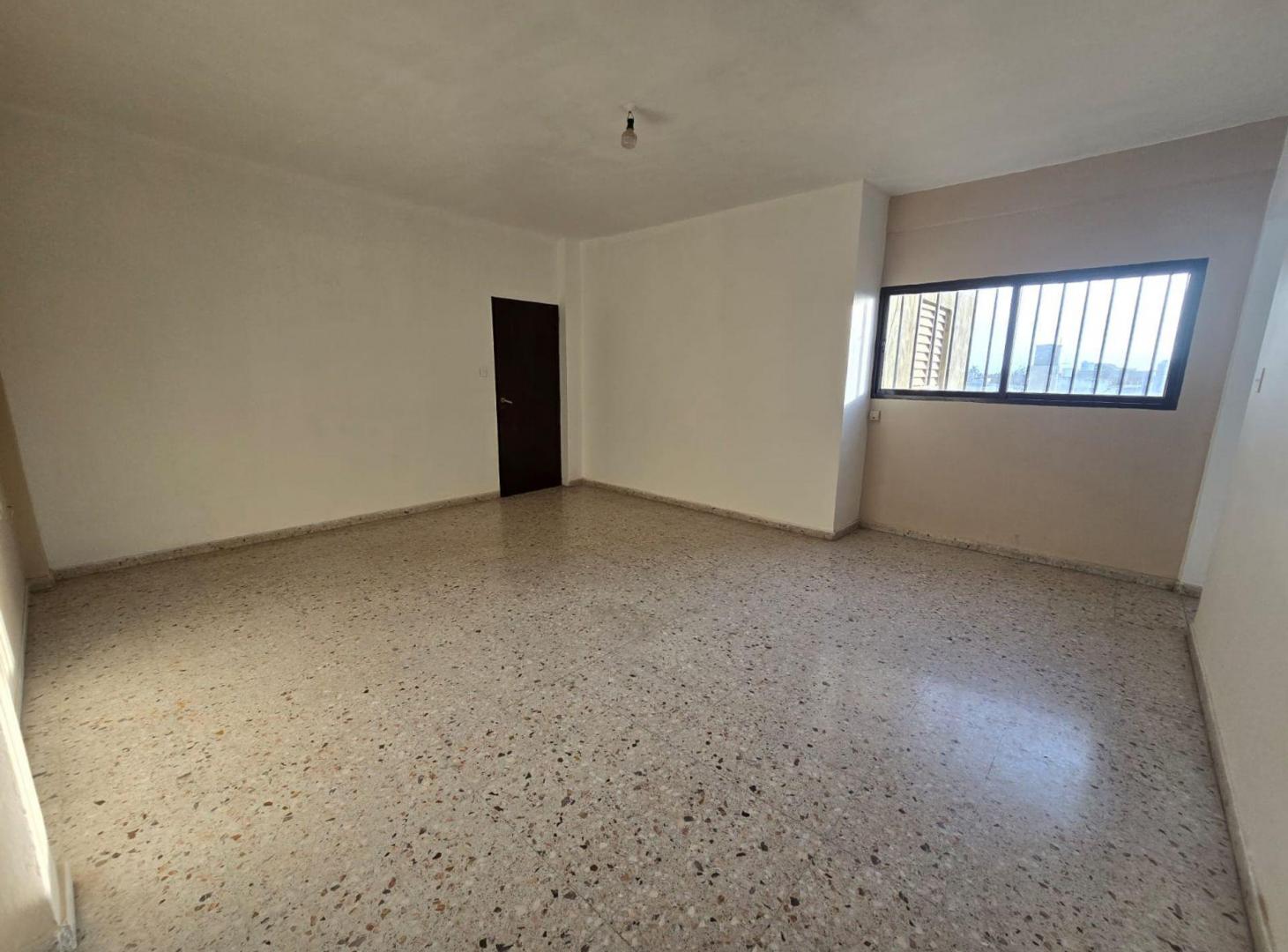 Foto de Alquiler departamento 3 dormitorios zona centro., imagen 1