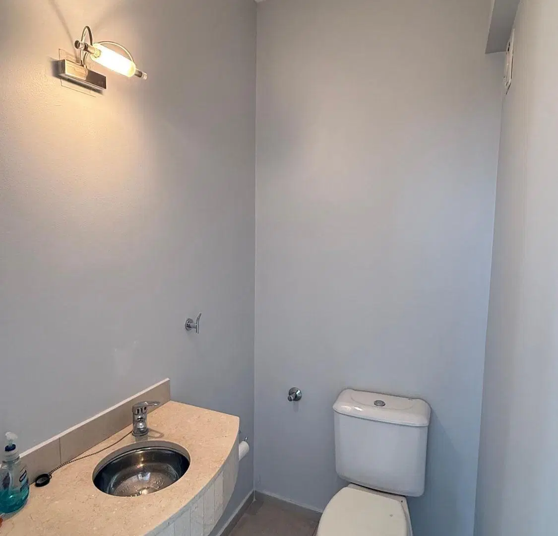EXCLUSIVO SEMIPISO DE CATEGORÍA EN BARRIO SUR 4