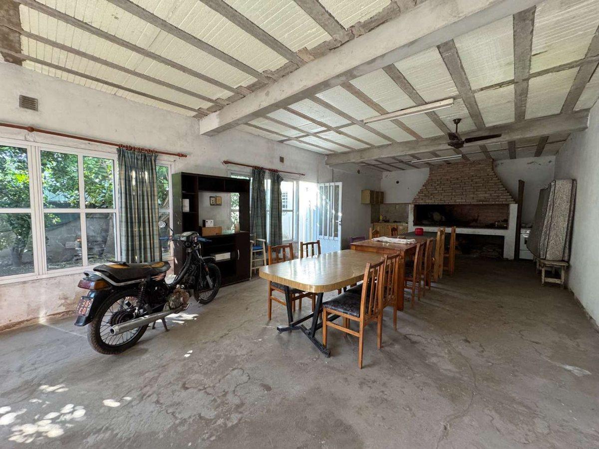 Foto de SE VENDE CASA 2 DORMITORIOS EN SANTO TOME, imagen 3