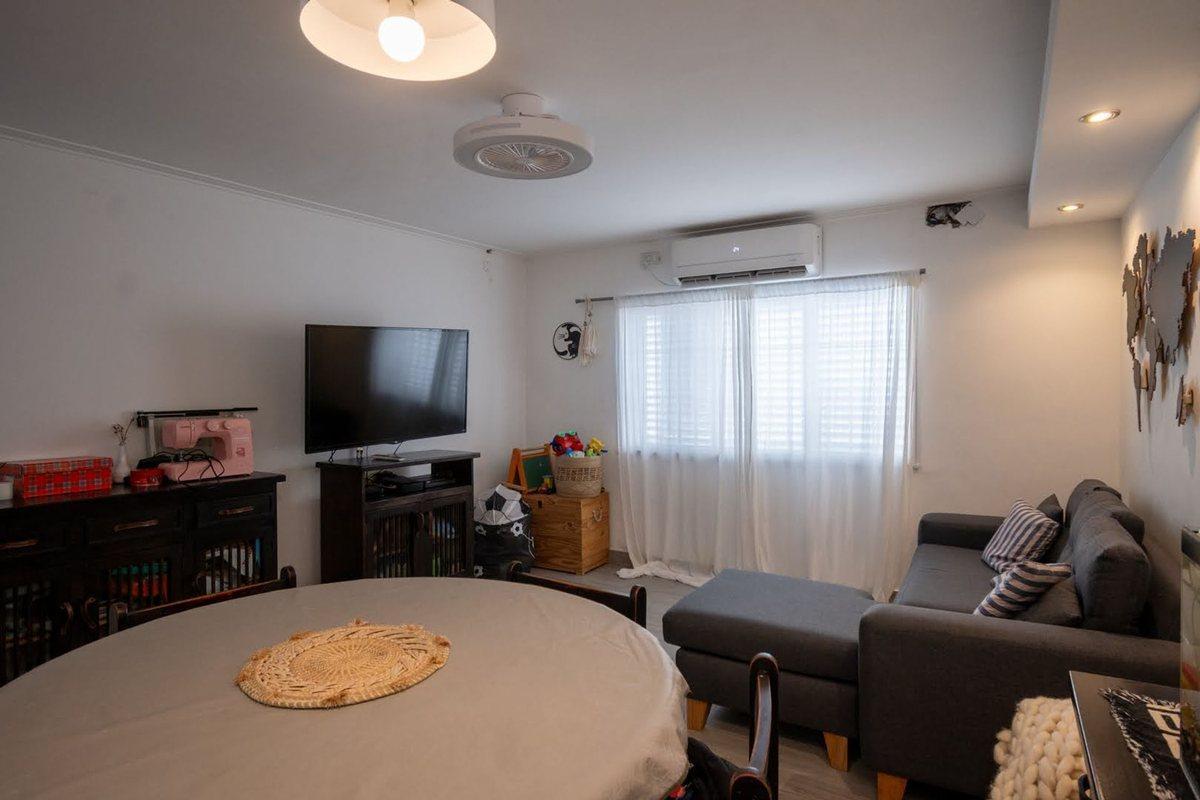 Foto de CASA DE 3 DORM. QUINCHO Y COCHERA EN VENTA, imagen 2
