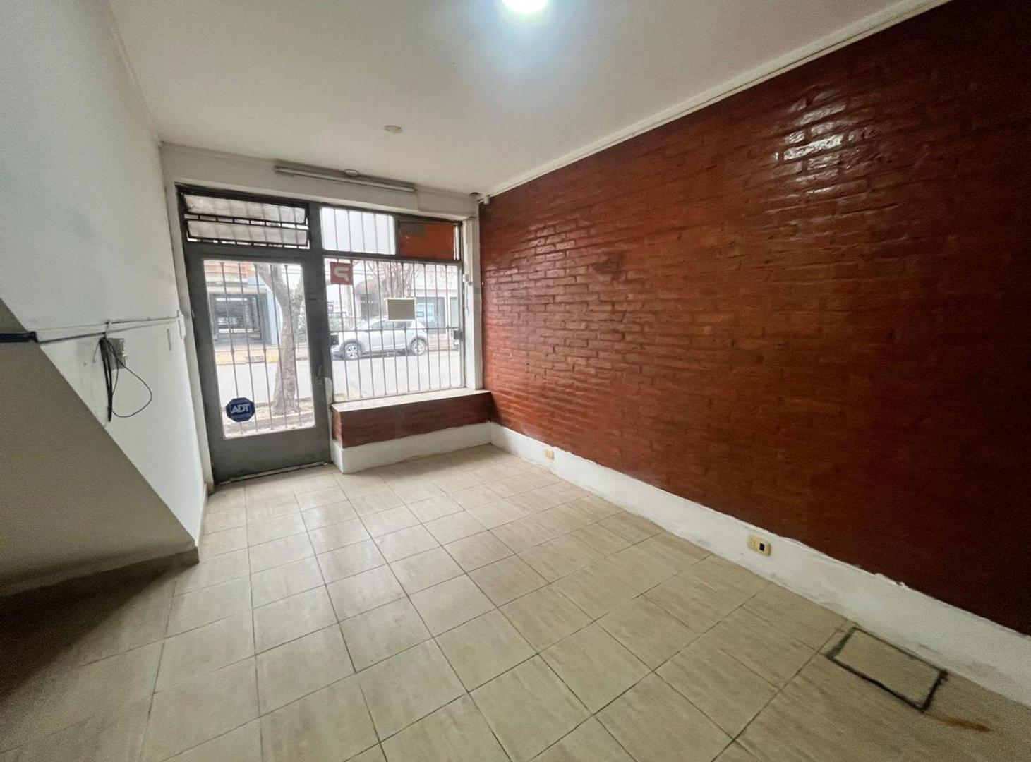 Foto de Se alquila local comercial a metros de Boulevard!, imagen 3