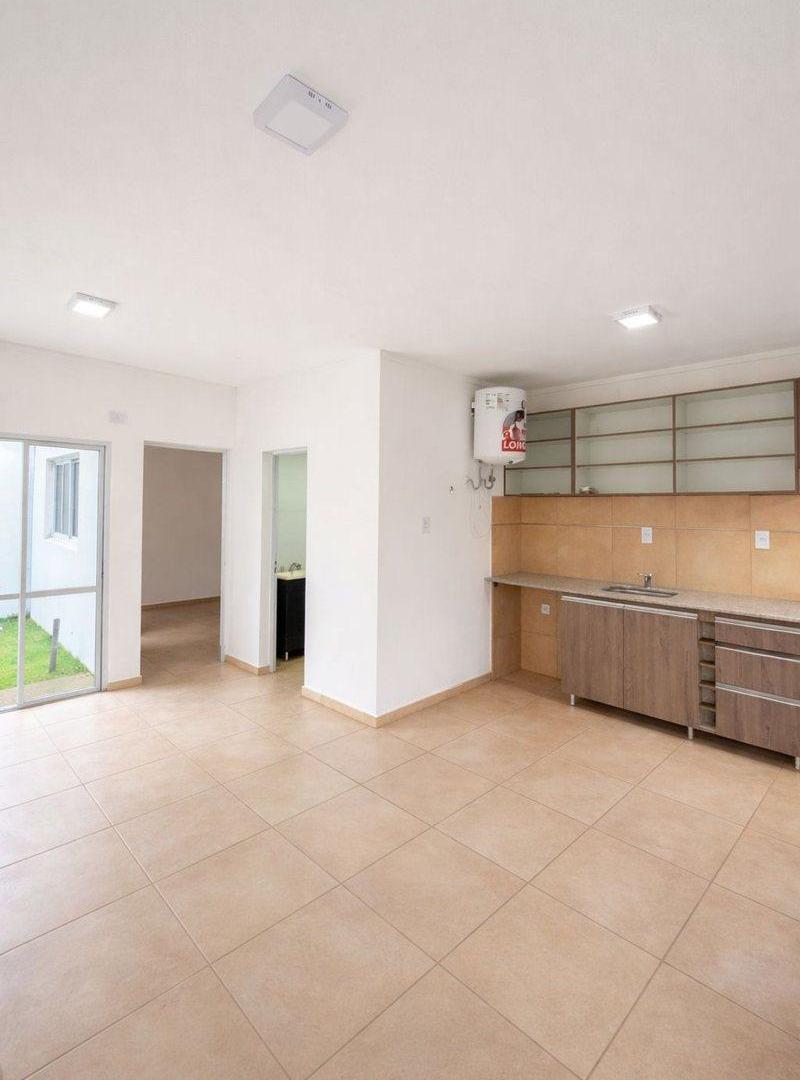 Foto de DPTO EN 1 DORM PB CON PATIO EN VENTA b°sgto Cabral, imagen 3